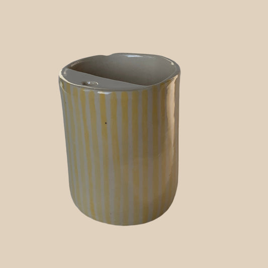 ***Sip Cup in Yellow Stripes (Flaw)