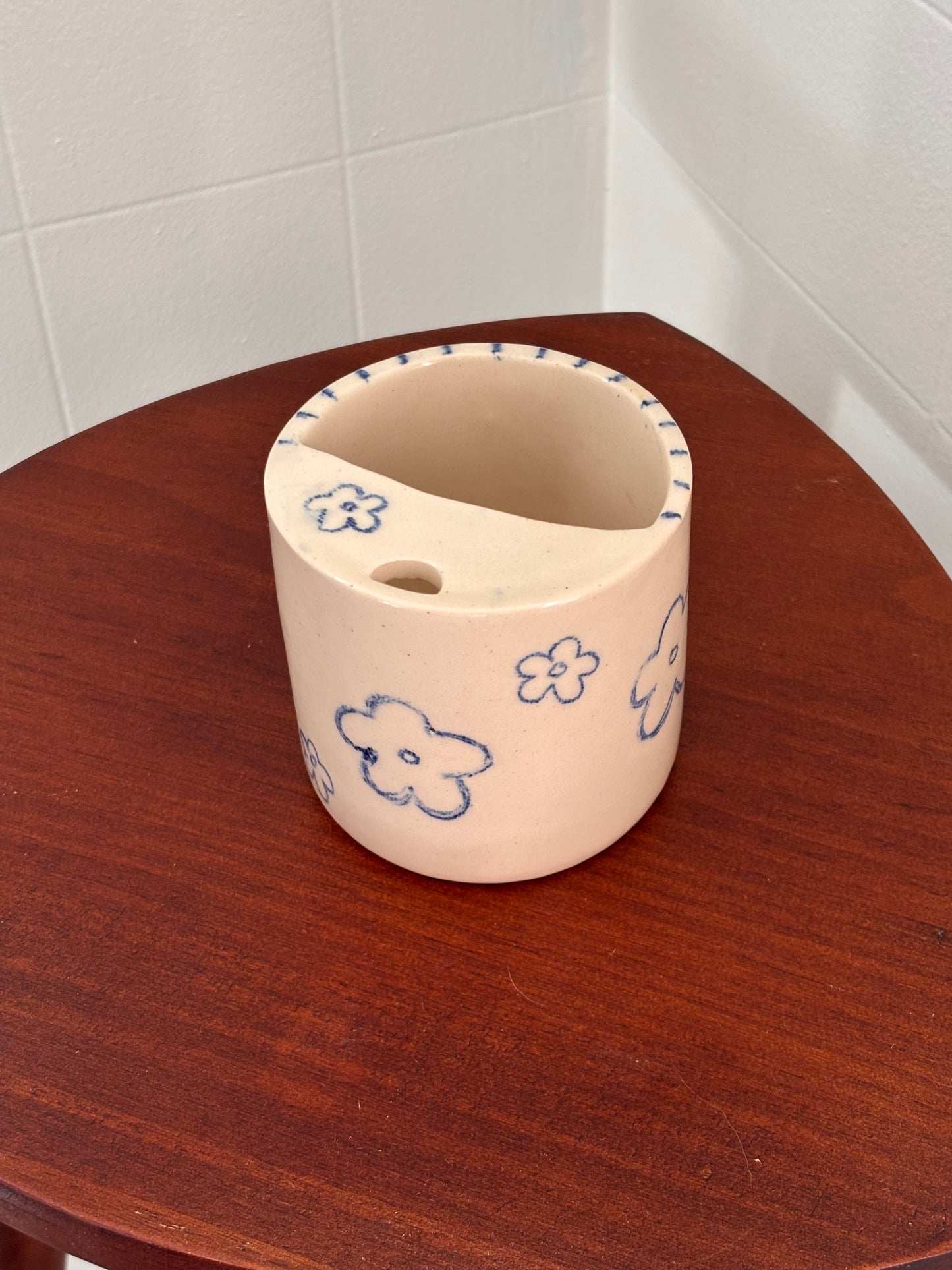 Mini Flower Sketches Sip Cup