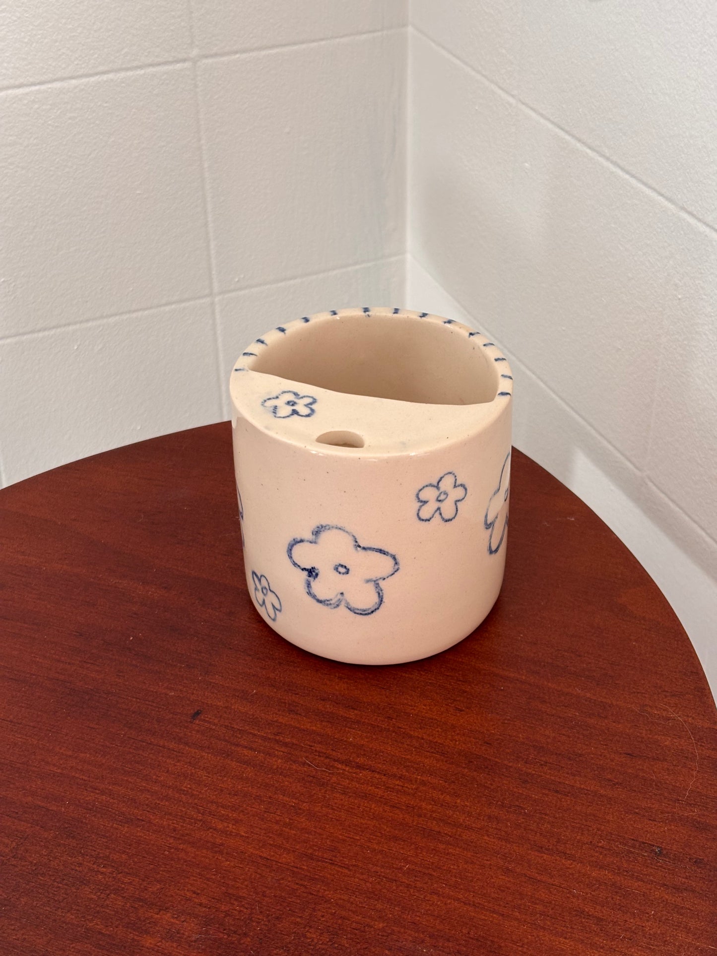 Mini Flower Sketches Sip Cup