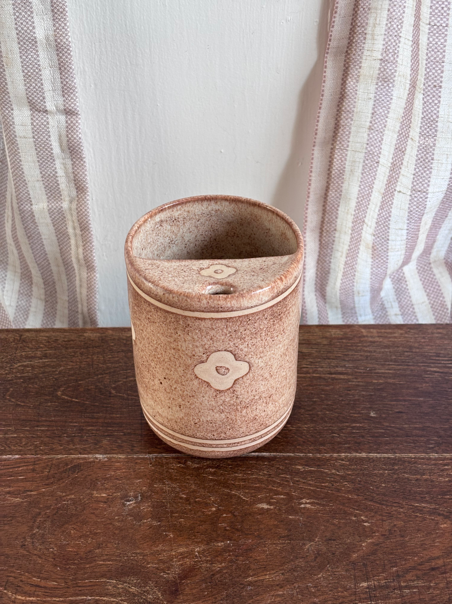Brown Flower Sip Cup